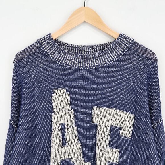 American Eagle RARE AE Logo Chunky Knit Navy Cream Pullover Sweater Size Small - Picture 2 of 8